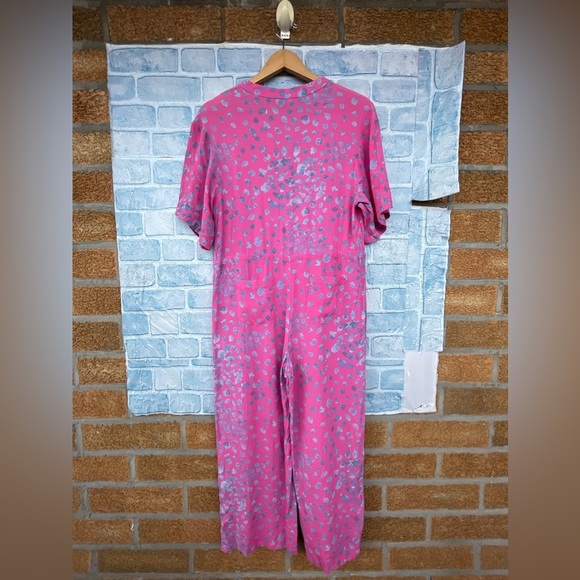 The kit jumpsuit size small - Picture 9 of 14